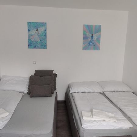 Angel Apartman Nove Mesto nad Metuji Luaran gambar