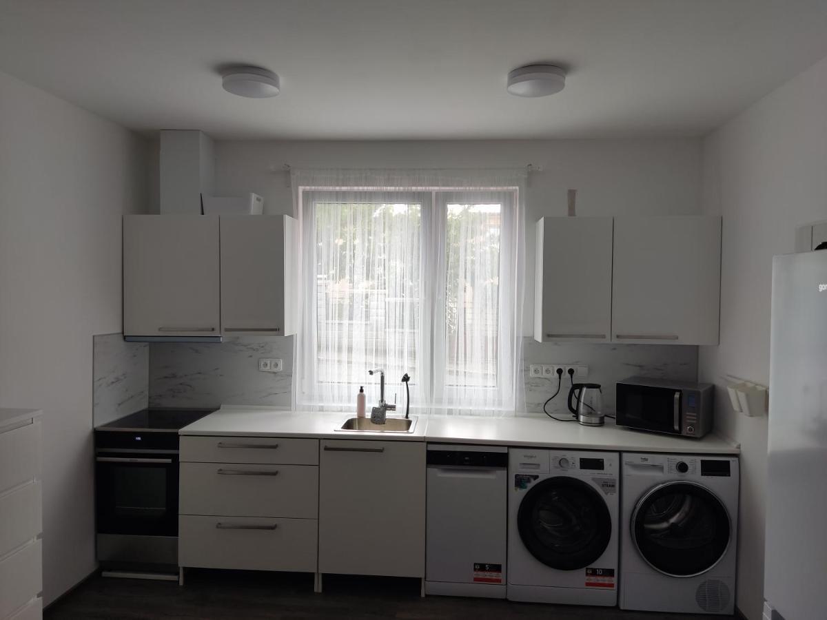 Angel Apartman Nove Mesto nad Metuji Luaran gambar